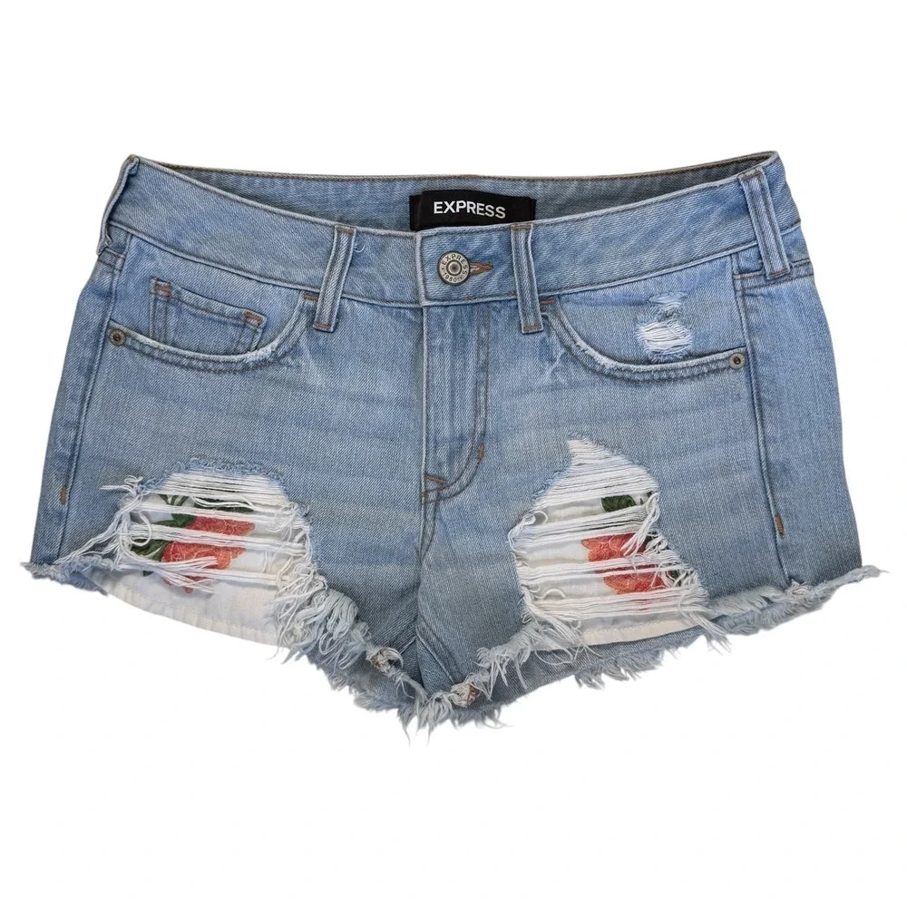 Express Shortie Relaxed Low Rise Denim Shorts Women Sz 0 Distressed Shabby Chic